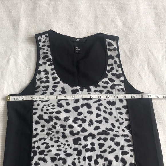 H&m Lightweight Sleeveless Animal Print Blouse - Picture 3 of 9
